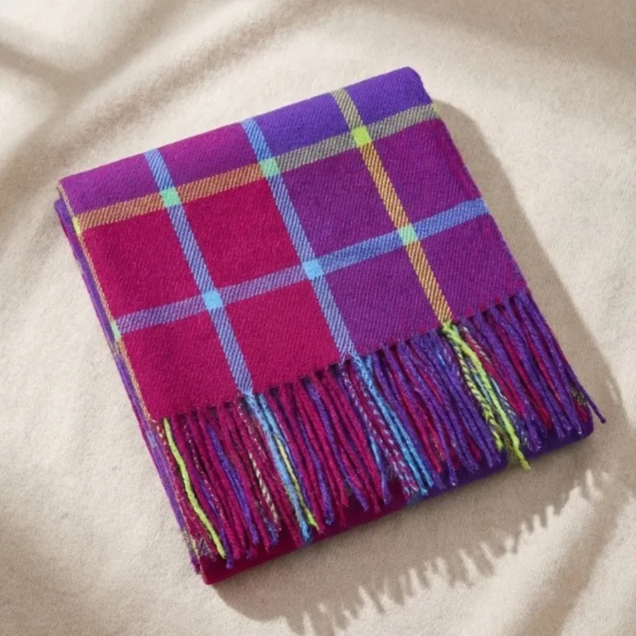 Szalik Nayulin – Blooming Twilight - obrazek 2