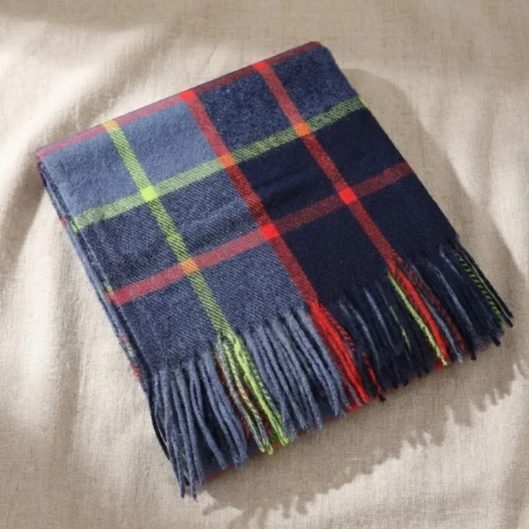 szalik-nayulin-midnight-orchard-9