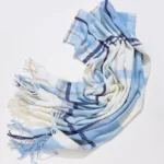 Szalik Nayulin – Pale Sky Elegance - obrazek 3