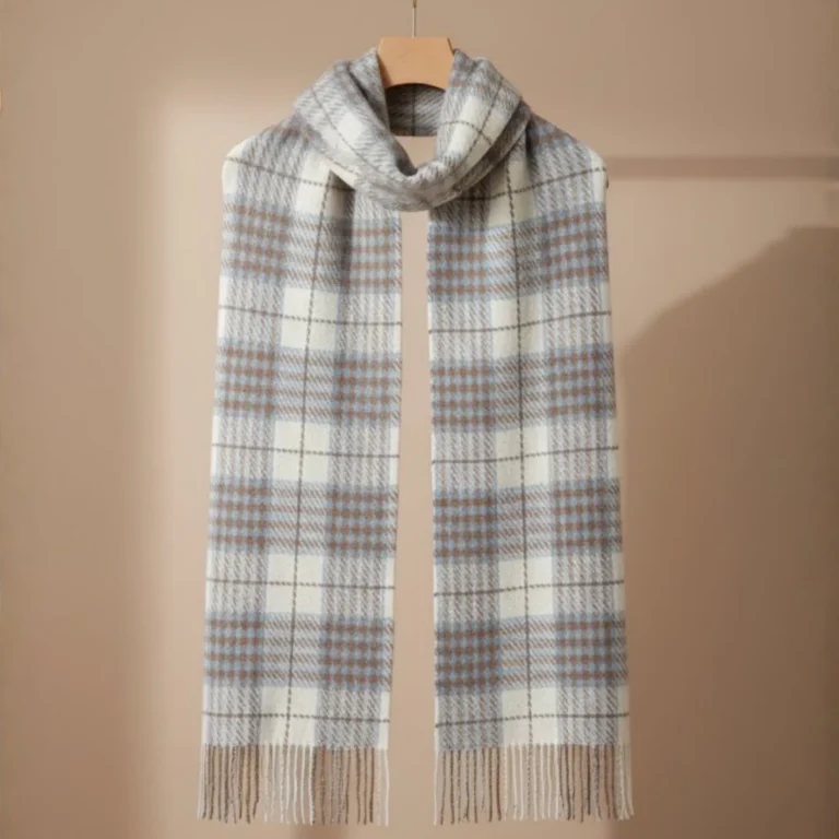 szalik-w-kratke-jasny-szary-1